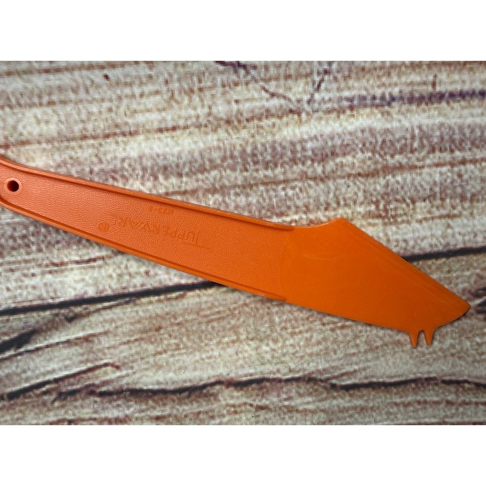 Vintage Tupperware Cheese Knife Cutter Slicer Spreader Orange #1223-3